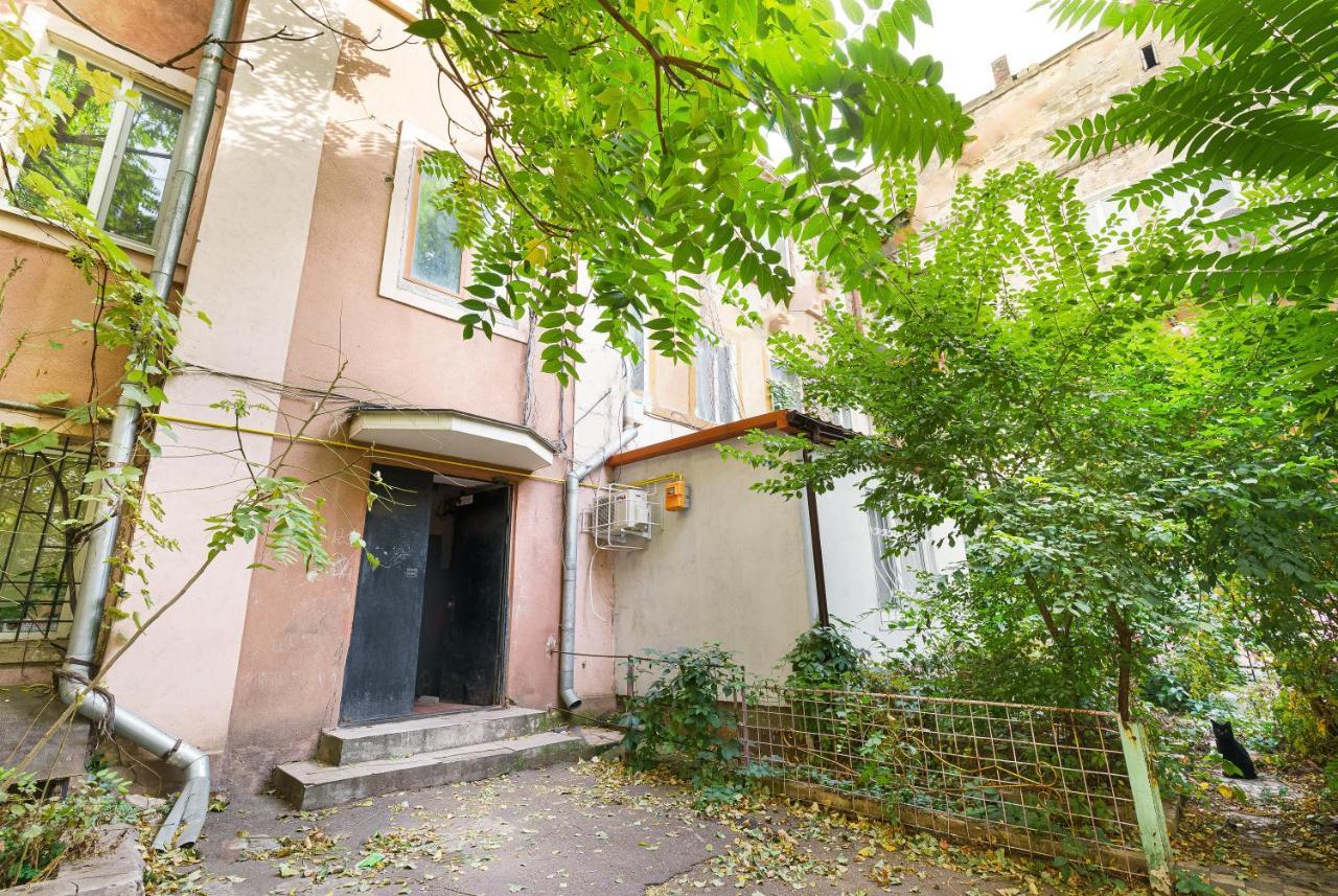 אודסה Loft On Mayakovsky 9 מראה חיצוני תמונה