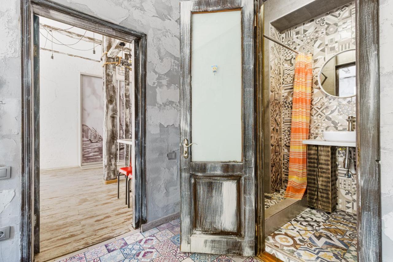 אודסה Loft On Mayakovsky 9 מראה חיצוני תמונה